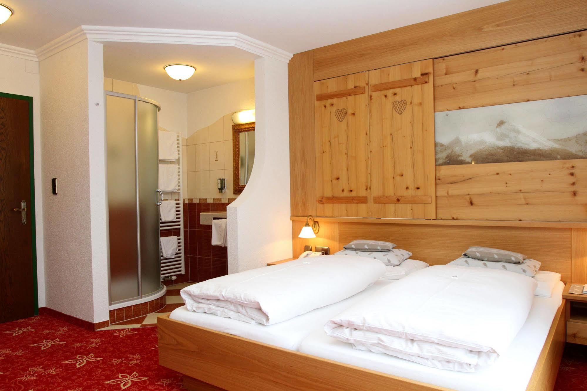 Hotel Voelserhof - Bergbahn Im Sommer 2025 Inklusive Бад Хофгаштайн Экстерьер фото