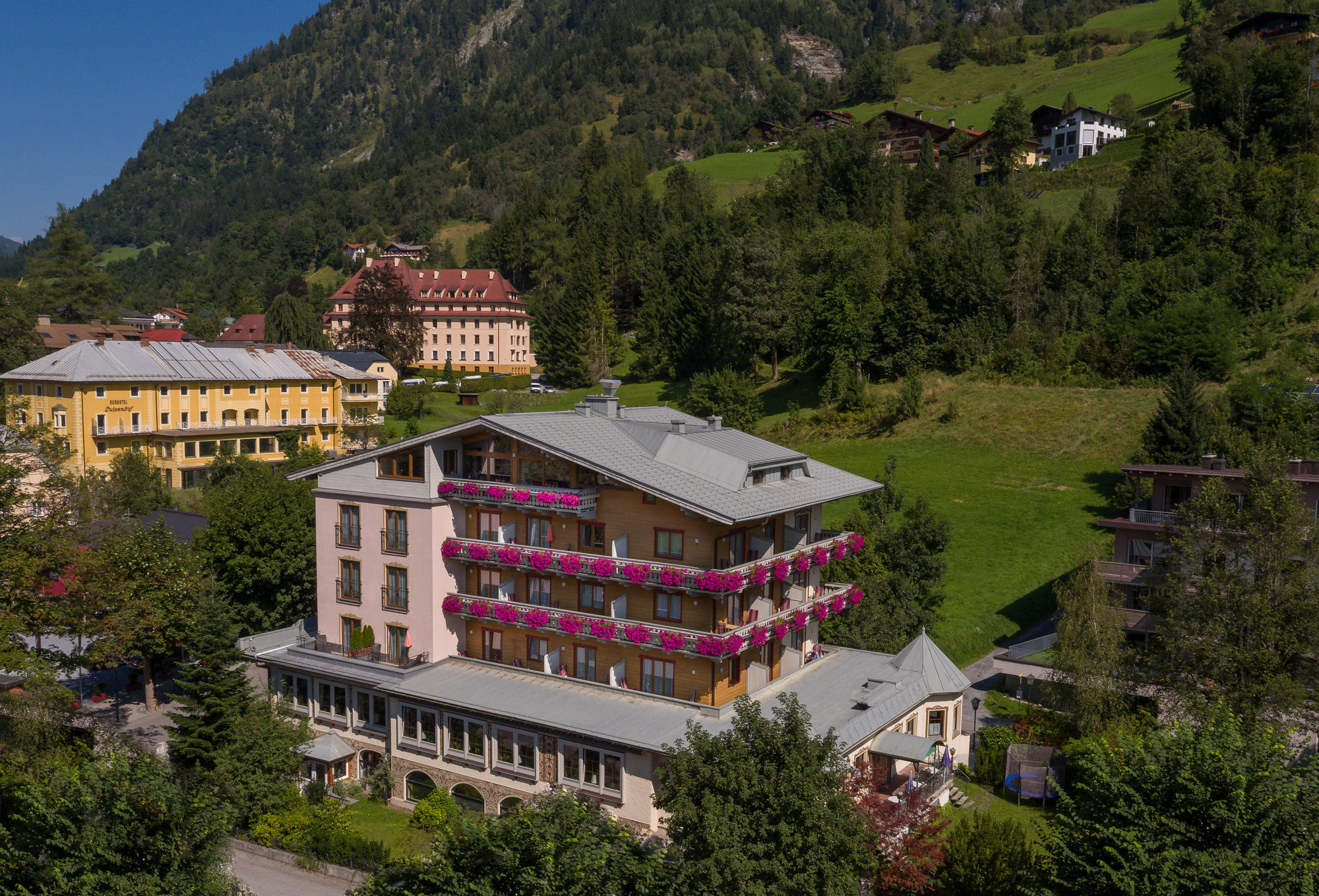 Hotel Voelserhof - Bergbahn Im Sommer 2025 Inklusive Бад Хофгаштайн Экстерьер фото